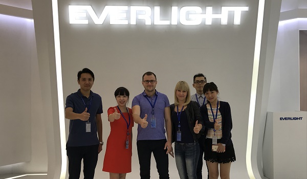 производителя светодиодов EVERLIGHT